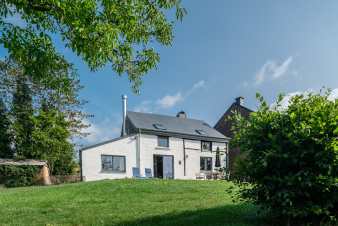 Holiday home in the Ardennes for 6/8 people, Rochefort