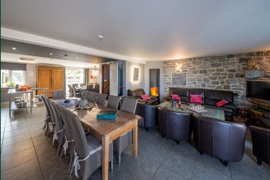 Holiday cottage in Rochefort for 18 persons in the Ardennes