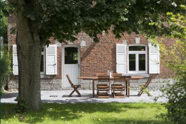 Holiday cottage in Rochefort for 14 persons in the Ardennes