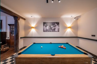 Large holiday home in Rochefort for 25 people with 11 bedrooms, 11 bathrooms, sauna and bar