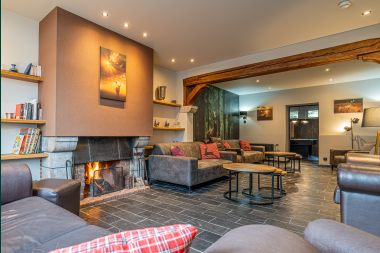 High-end holiday home for 32 people in Rochefort with private bathrooms and natural swimming pool