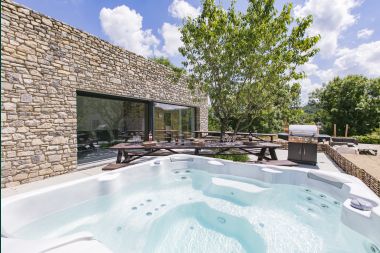Luxury villa in Rochefort for 16 persons in the Ardennes