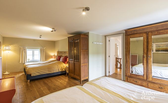 Holiday cottage in Rochefort for 12/14 persons in the Ardennes