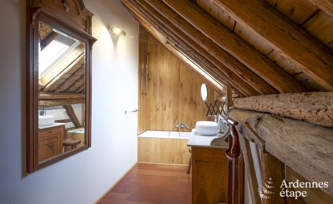 Holiday cottage in Rochefort for 12/14 persons in the Ardennes