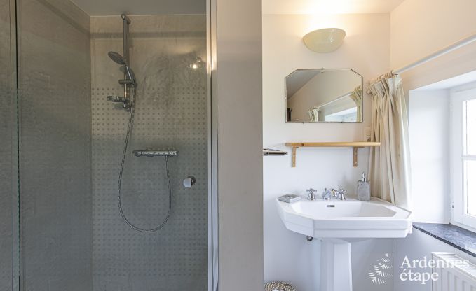 Holiday cottage in Rochefort for 12/14 persons in the Ardennes