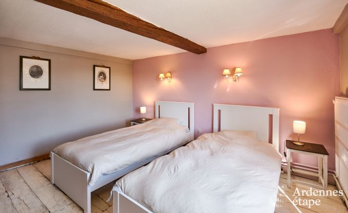Holiday cottage in Rochefort for 8 persons in the Ardennes