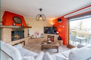 Cozy holiday home in Rochehaut: ideal for 9 people. With playroom and bicycle storage