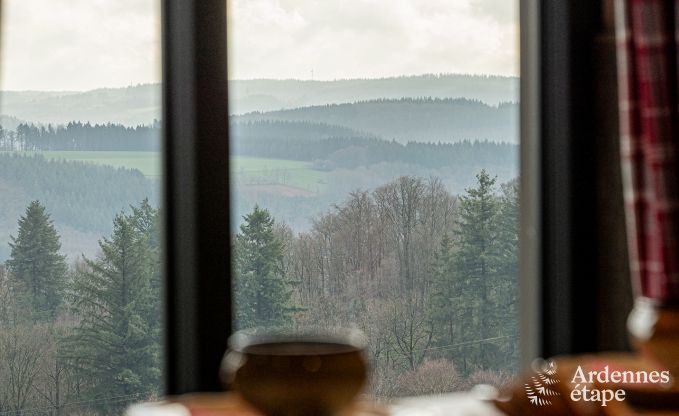 Spacious and comfortable holiday home for 16 people in Rochehaut, Ardennes.