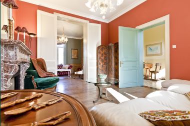 Holiday home in Saint-Hubert: haven of peace for 7 people in the Ardennes with private garden and family amenities