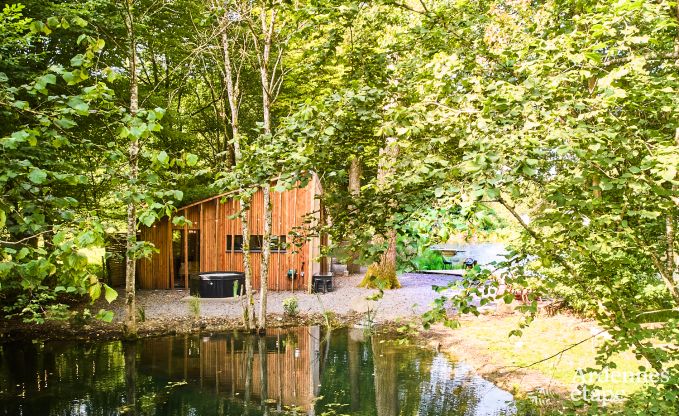 Remote chalet by pond in Saint-Hubert, Ardennes