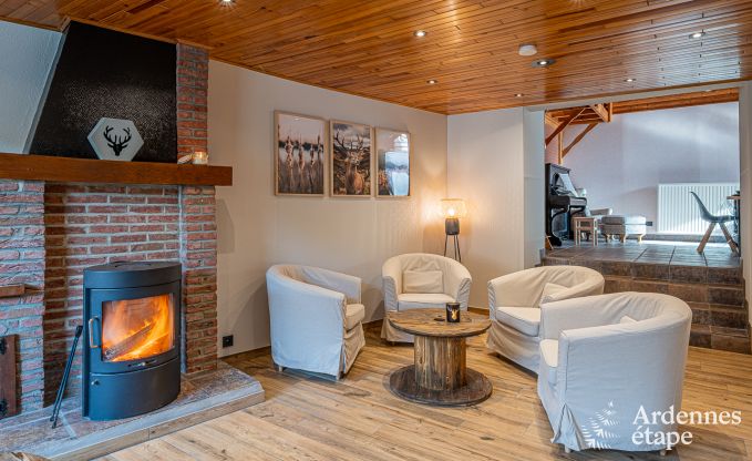 Dog-friendly holiday home with jacuzzi and wood barbecue for 9 people in Saint-Hubert, Ardennes.