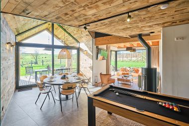 Holiday home in Saint-Hubert: comfortable accommodation for 6 people with sauna, playroom, and private garden in the Ardennes
