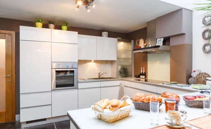 Holiday cottage in Saint-Hubert for 8 persons in the Ardennes