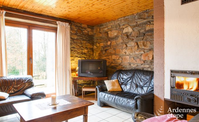 Holiday home in Sainte-Ode: haven of peace for 8 people with terrace and garden in the Ardennes