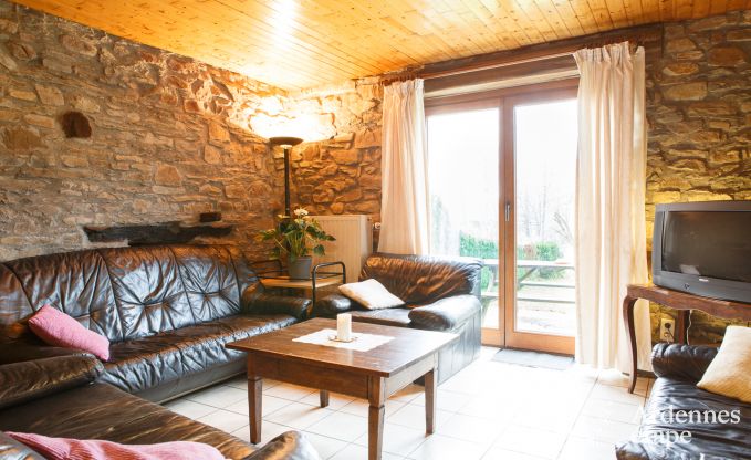 Holiday home in Sainte-Ode: haven of peace for 8 people with terrace and garden in the Ardennes