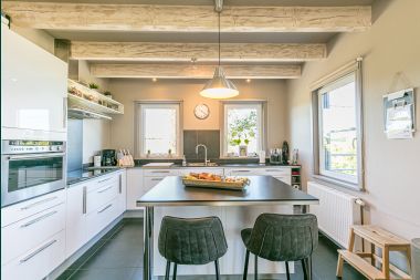 Holiday cottage in Sainte-Ode for 9 persons in the Ardennes