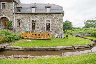 Comfortable holiday home with pool for 6 in Sainte-Ode, Ardennes