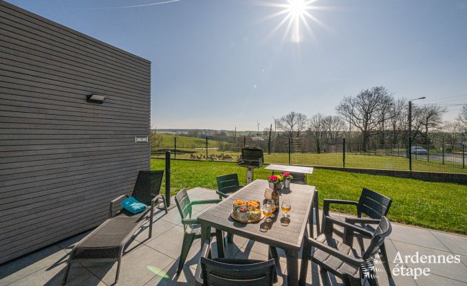 Luxurious and dog-friendly holiday home with swimming pool in Sainte-Ode, Ardennes