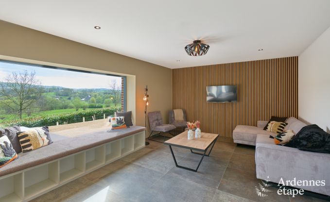 Holiday home Sippenaeken: charming accommodation for 15 people with jacuzzi and private garden in the Ardennes