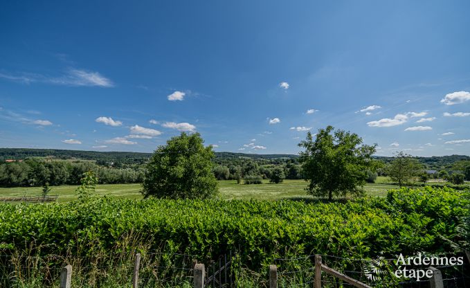 Holiday home Sippenaeken: charming accommodation for 15 people with jacuzzi and private garden in the Ardennes