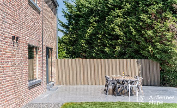 Holiday home Sippenaeken: charming accommodation for 15 people with jacuzzi and private garden in the Ardennes