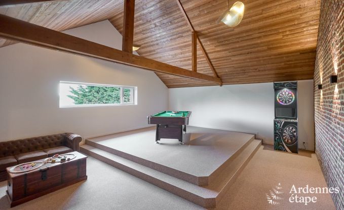 Holiday home Sippenaeken: charming accommodation for 15 people with jacuzzi and private garden in the Ardennes