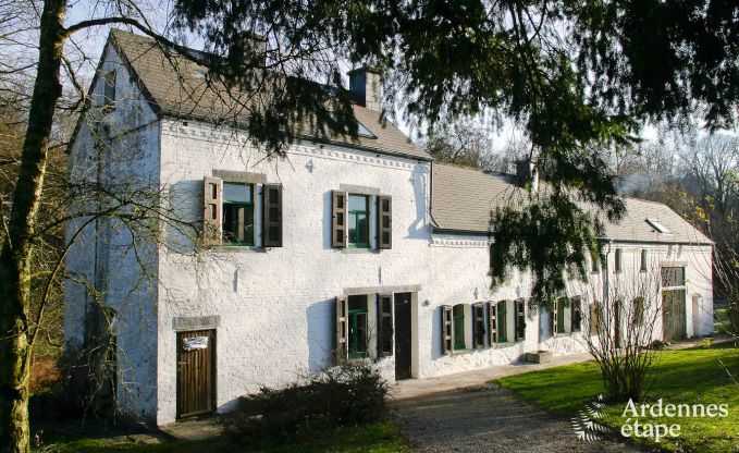 Small farmhouse converted into holiday cottage for 6 persons in Sivry