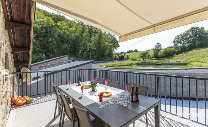 Apartment for six people next to a pond in Somme-Leuze (Ardennes)