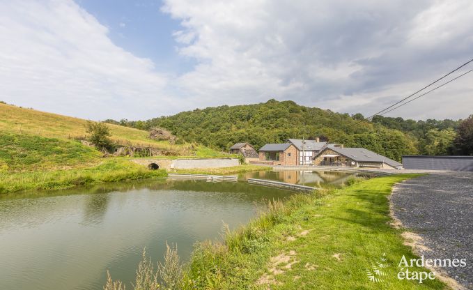 Holiday home with fishing lake for 6/7 p. to rent in the Ardennes
