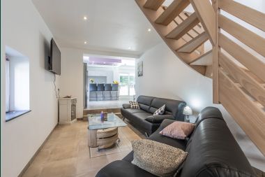 Holiday cottage in Somme-Leuze for 12 persons in the Ardennes