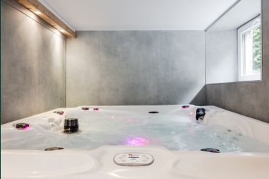 Holiday cottage in Sourbrodt for 15 persons in the Ardennes