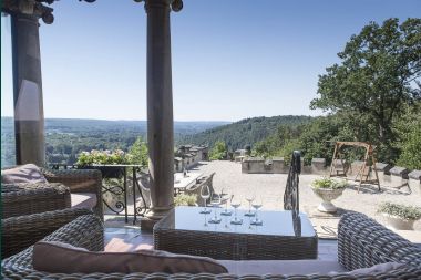 Castle in Spa for 20 persons in the Ardennes