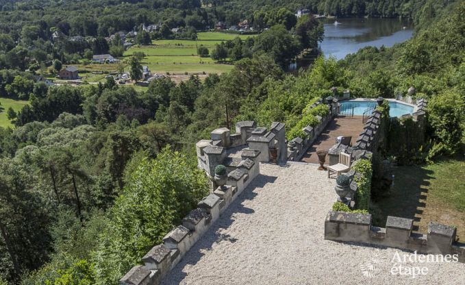 Castle for 22 guests close to Spa in the Ardennes