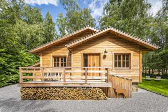 Beautiful wooden chalet to rent for 2 or 4 adults ony in the Ardennes (Spa)
