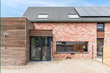 Spacious holiday home for 8 people in Spa, Ardennes: 4 bedrooms, 2 bathrooms, and a private terrace, 1 km from the city center.