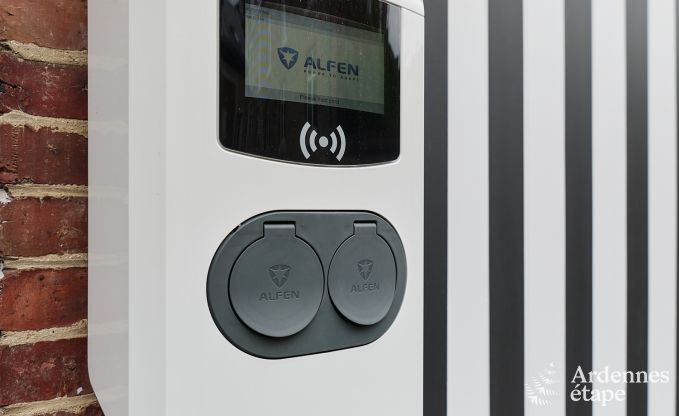 Charming holiday home in Spa with 2 bedrooms, relaxation area and private terrace with jacuzzi