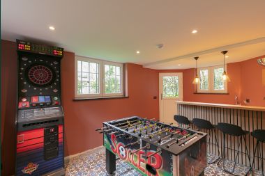 Spacious cottage for 8 people in Spa with sauna, jacuzzi, 4 bedrooms and bathrooms and private garden