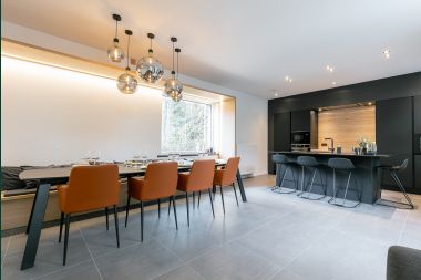 Spacious cottage for 8 people in Spa with sauna, jacuzzi, 4 bedrooms and bathrooms and private garden