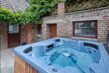 Holiday cottage in Spa for 9 persons in the Ardennes