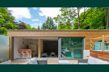 Spacious luxury villa in Spa for 15 people with 5 bedrooms, sauna, outdoor pool and private garden