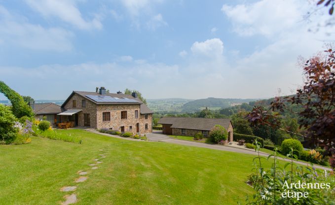 Cosy chalet with fantastic garden and stunning views in the Ardennes