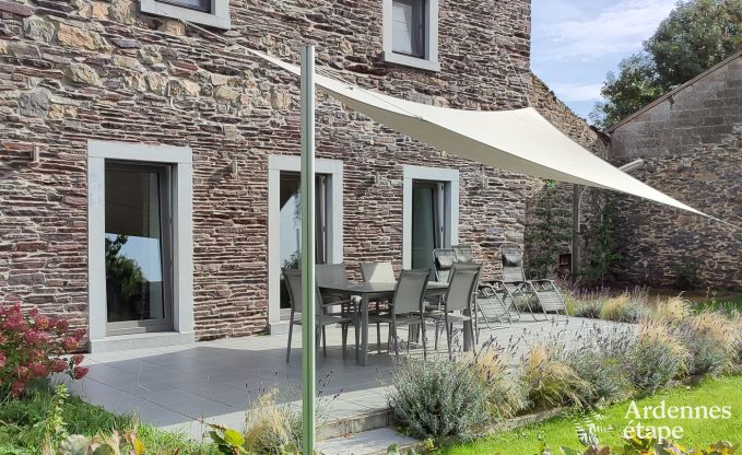 Converted farmhouse for six people in Stoumont