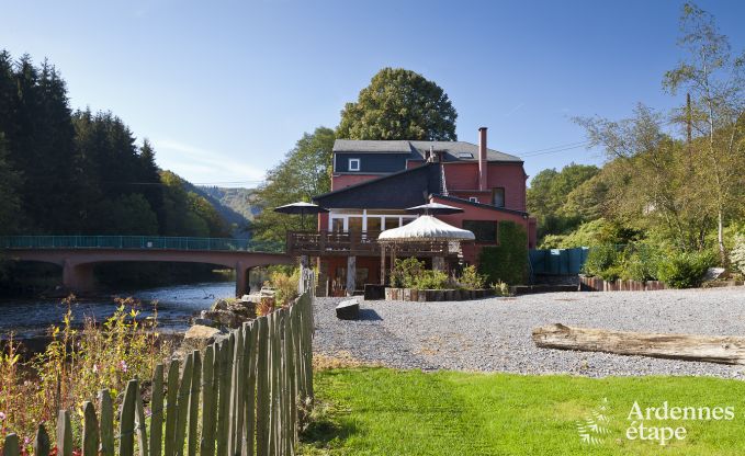 Luxury villa in Stoumont for 20 persons in the Ardennes