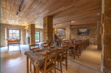 Holiday cottage in Torgny for 22 persons in the Ardennes