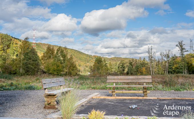 Spacious chalet for 8 people in Trois-Ponts with indoor-outdoor pool, sauna and private terrace by the water