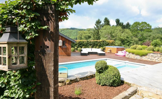 Luxury holiday house with pool and sauna for 9 pers. in Trois-Ponts