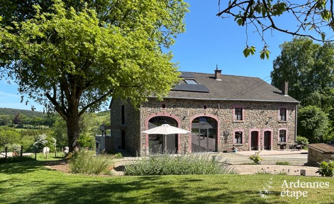 Renovated old barn for 10 people on the C�tes de Wanne