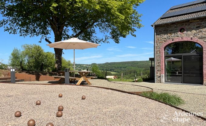 Renovated old barn for 10 people on the C�tes de Wanne