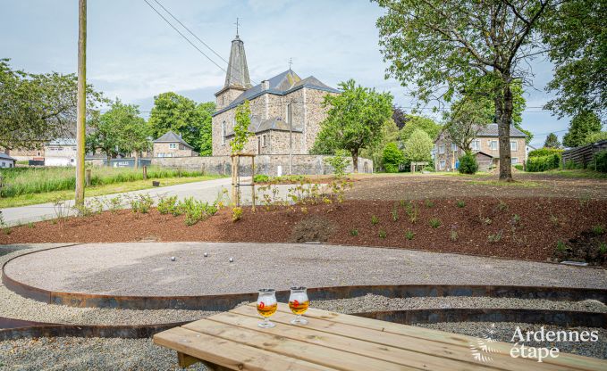 Renovated old barn for 10 people on the C�tes de Wanne