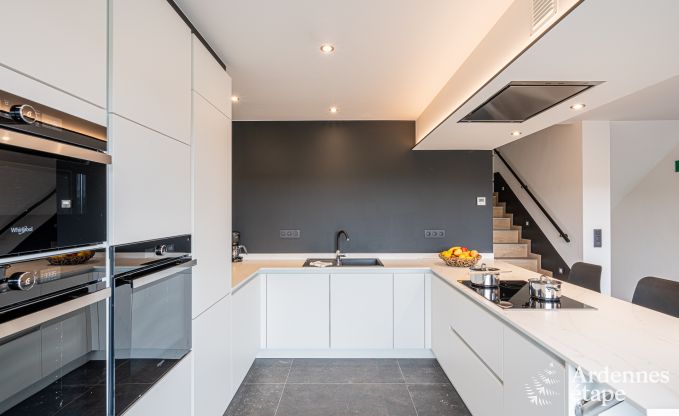 Renovated old barn for 10 people on the C�tes de Wanne